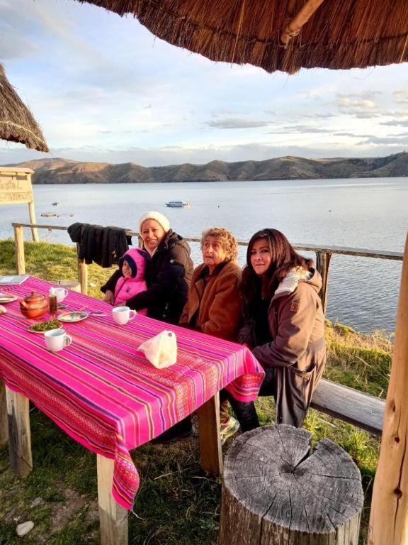 Отель Hostal Luna Del Titikaka En Isla De La Luna Bolivia Экстерьер фото